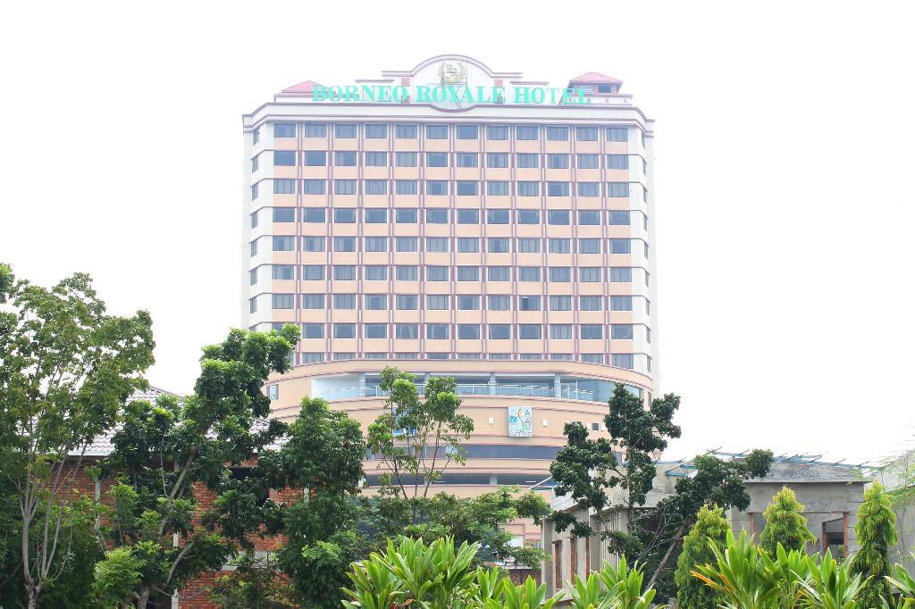 Borneo Royale Hotel Тавау Экстерьер фото