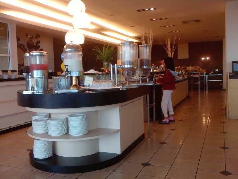 Borneo Royale Hotel Тавау Экстерьер фото